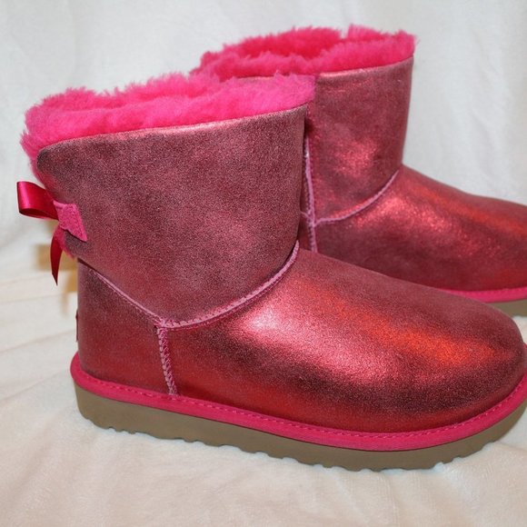 NIB UGG WOMEN'S GLISTEN MINI BAILEY BOW FUSCHIA WINTER BOOTS - Picture 3 of 8